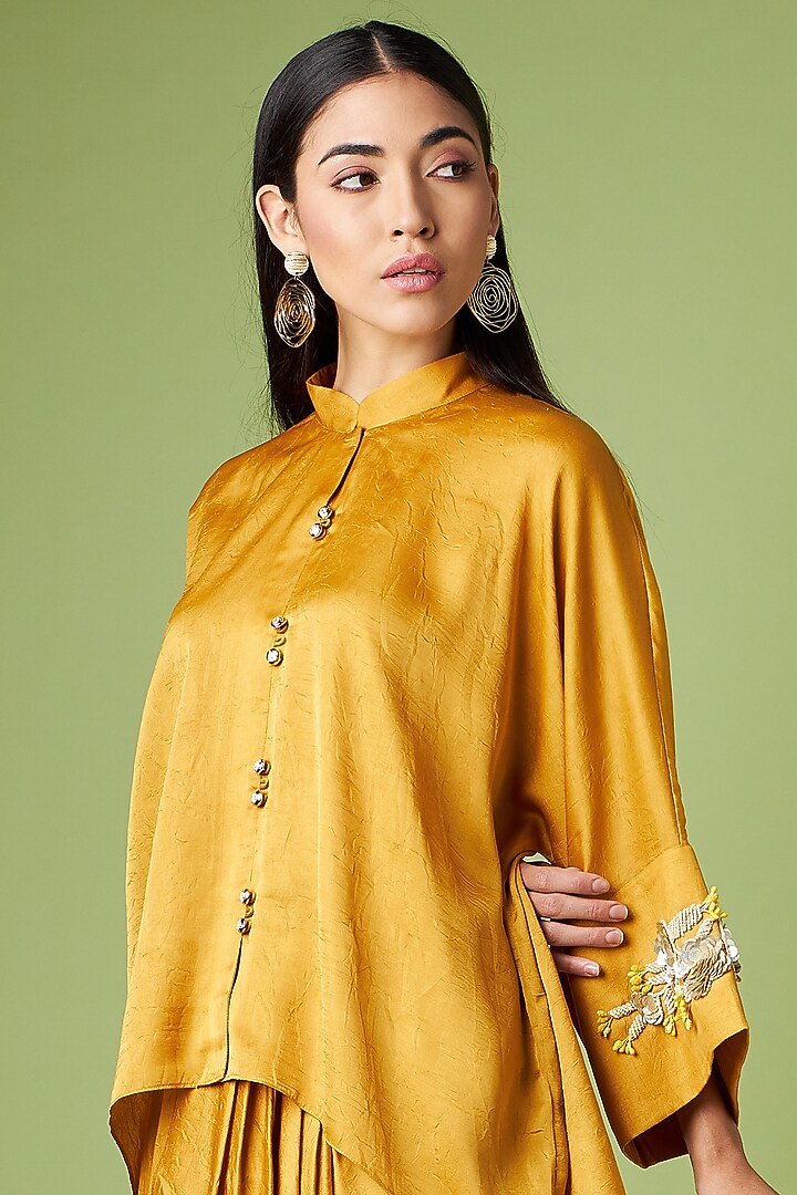 Mustard Matka Silk Embellished Skirt Set by Aakaar at Pernia's Pop Up Shop