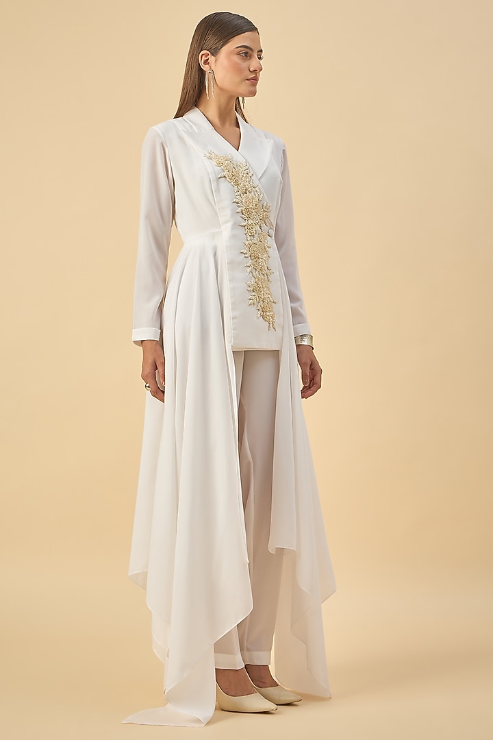 White Moss Crepe Floral Embroidered Handkerchief Blazer Set by Aakaar at Pernia's Pop Up Shop