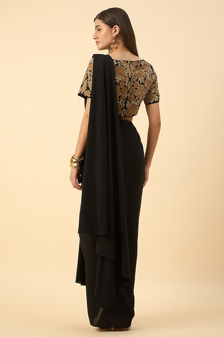 Black Pure Silk Crepe Pre-Draped Skirt Party Wear Saree Set by Aakaar at Pernia's Pop Up Shop