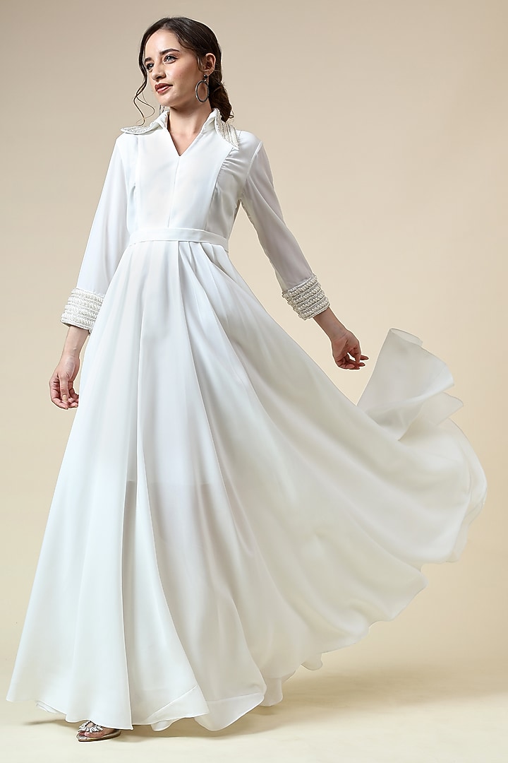 Pearl White Moss Crepe Gown by Aakaar at Pernia's Pop Up Shop