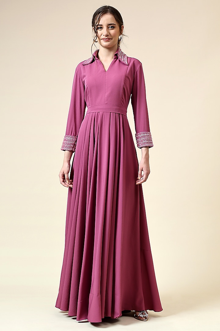 Coral Pink Moss Crepe Gown by Aakaar at Pernia's Pop Up Shop