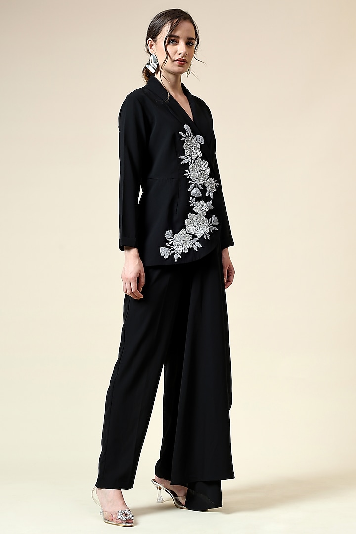 Black Moss Crepe Floral Blazer Set by Aakaar at Pernia's Pop Up Shop