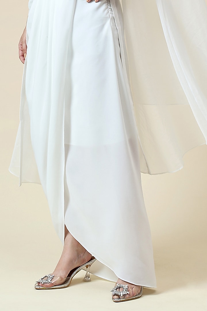 Pearl White Cotton Silk & Organza Cape Set by Aakaar at Pernia's Pop Up Shop