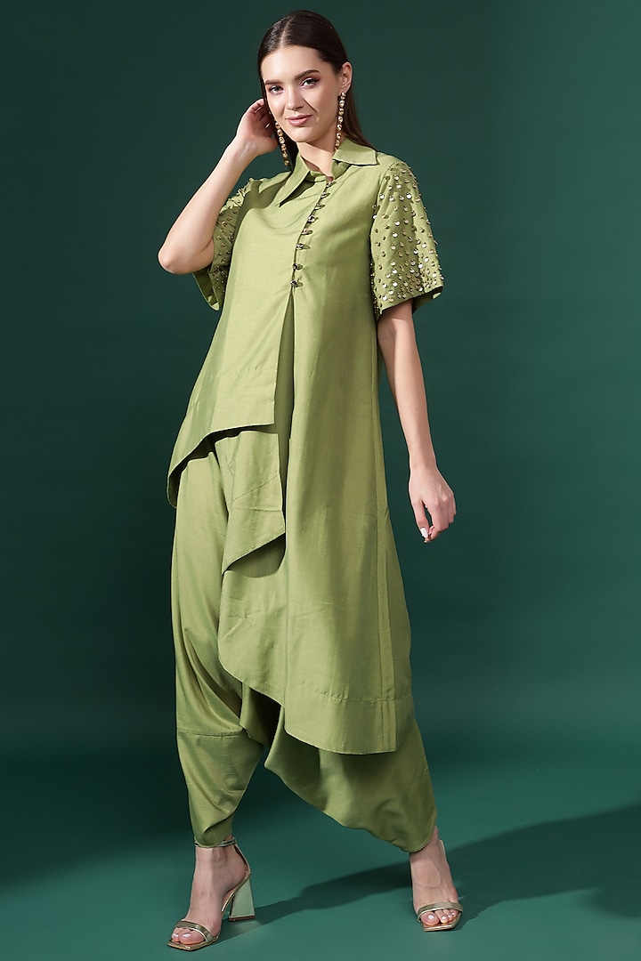 Green Cotton Silk Embellished Co-Ord Set by Aakaar at Pernia's Pop Up Shop