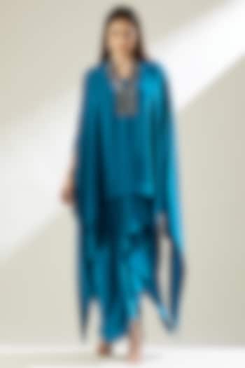 Ocean Blue Embellished Tunic Set by Aakar at Pernia's Pop Up Shop