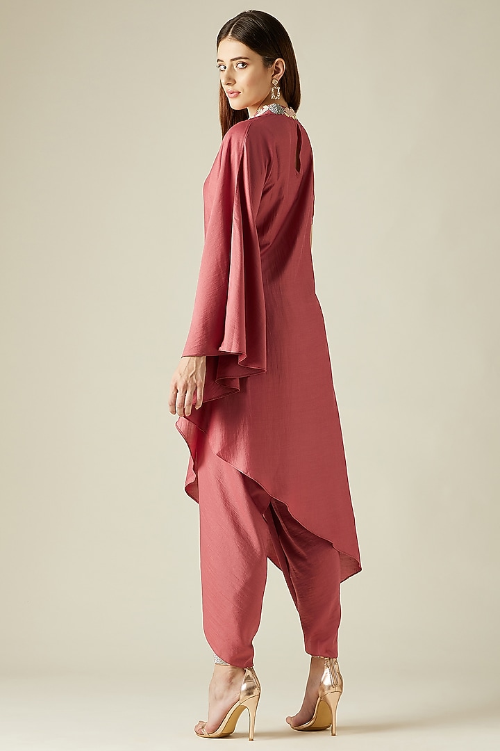 Pink Embellished Tunic Set by Aakar at Pernia's Pop Up Shop