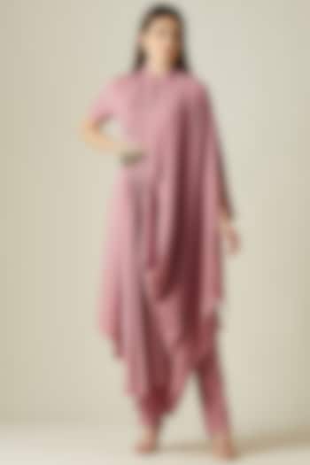 Pink Moss Crepe Draped Tunic Set by Aakaar at Pernia's Pop Up Shop