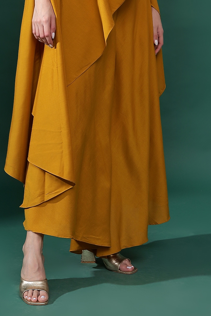 Yellow Cotton Silk Sequins Embellished Asymmetrical Tunic Set by Aakaar at Pernia's Pop Up Shop