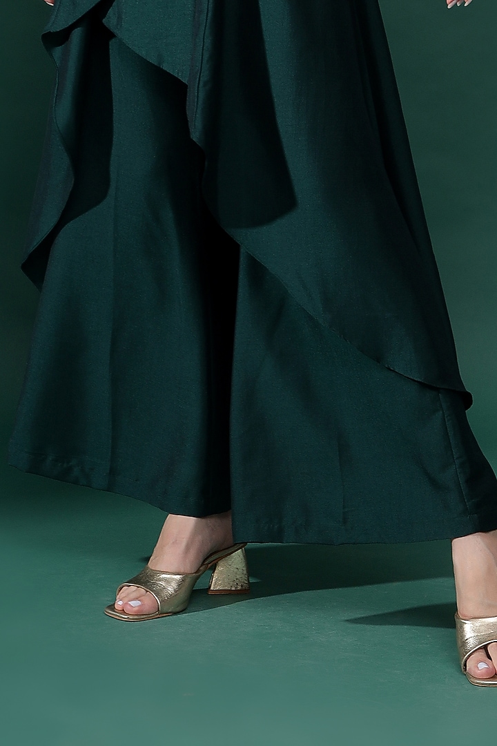 Green Cotton Silk Sequins & Crystal Embellished Co-Ord Set by Aakaar at Pernia's Pop Up Shop