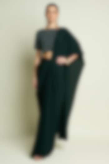 Emerald Green Moss Crepe Pre-Draped Skirt Party Wear Saree Set by Aakaar at Pernia's Pop Up Shop