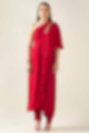 Red Moss Crepe Draped Tunic Set by Aakaar at Pernia's Pop Up Shop