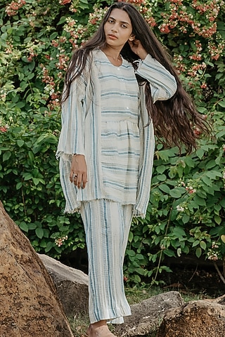 Cream & Blue Cotton Handloom Co-Ord Set by Akashi