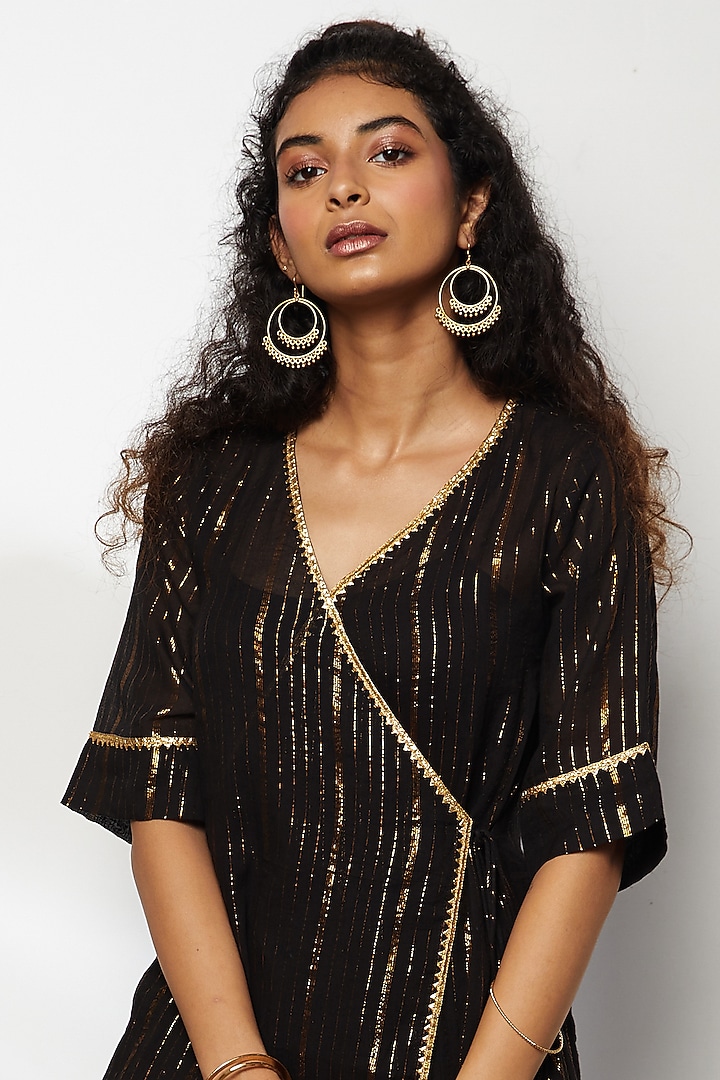 Black Cotton Overlapped Tie-Up Kurta Set For Girls by Akashi- Kids at Pernia's Pop Up Shop