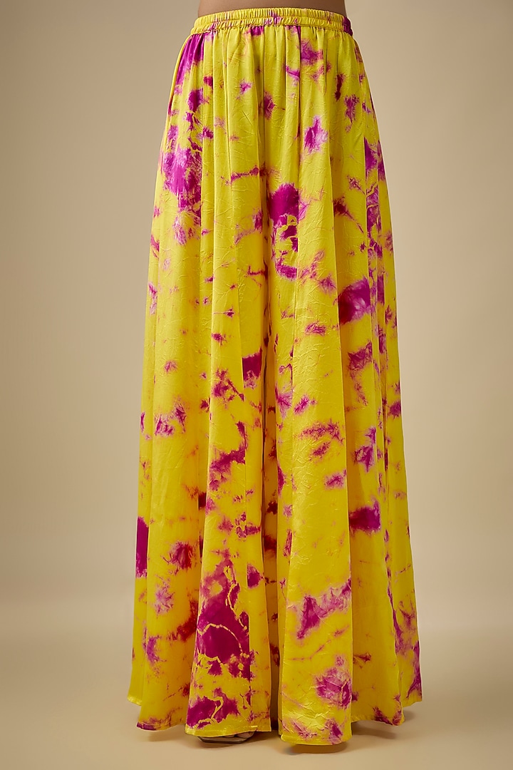 Yellow & Pink Satin Silk Mirror Embroidered & Tie-Dye Kaftan Set by Akanksha Gajria at Pernia's Pop Up Shop
