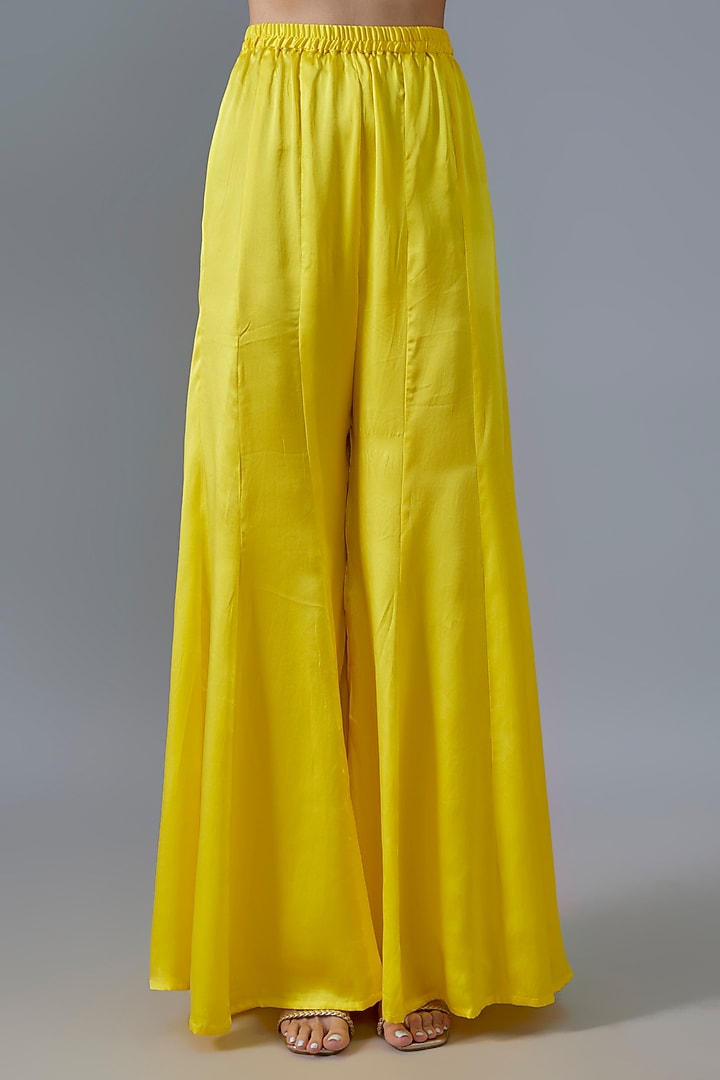 Yellow Pure Satin Silk Mirror Embroidered Kurta Set by Akanksha Gajria at Pernia's Pop Up Shop