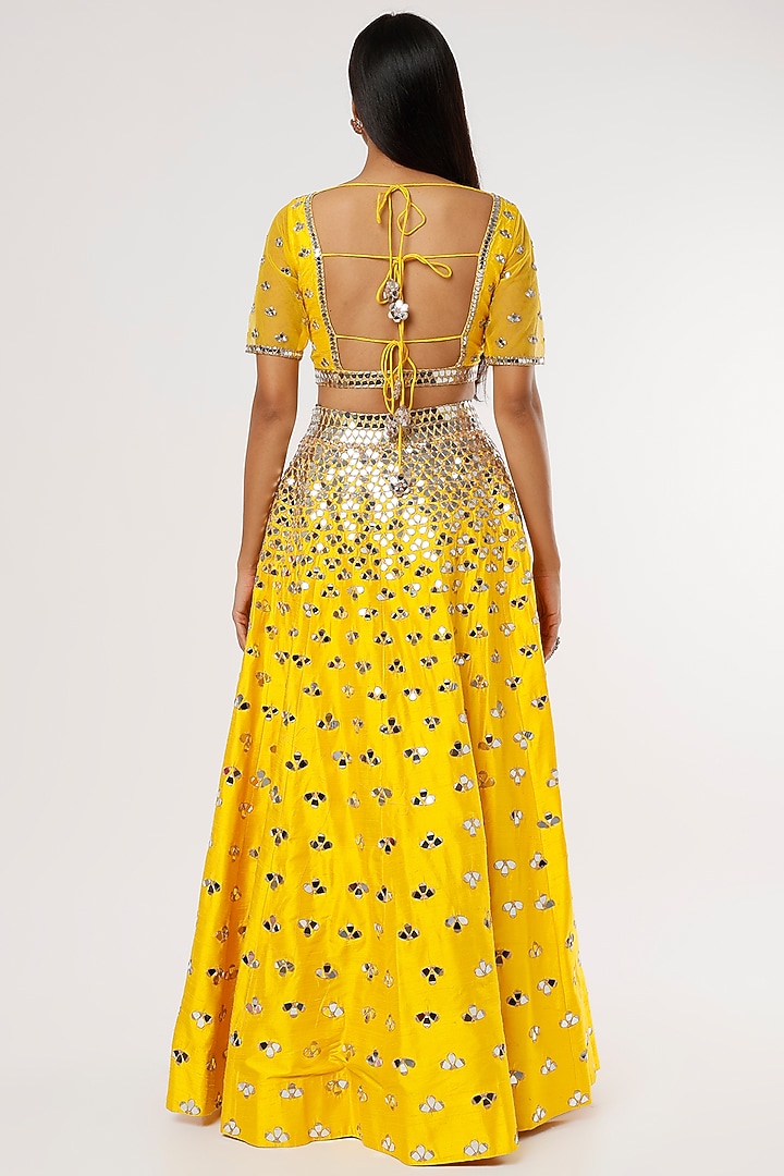 Citrus Yellow Embellished Bridal Lehenga Set by Akanksha Gajria at Pernia's Pop Up Shop