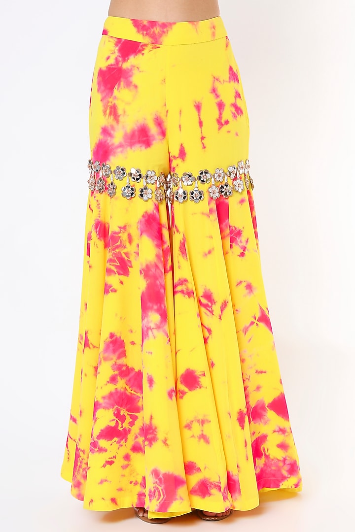 Lemon Yellow Tie-Dye Printed Gharara Set by Akanksha Gajria at Pernia's Pop Up Shop