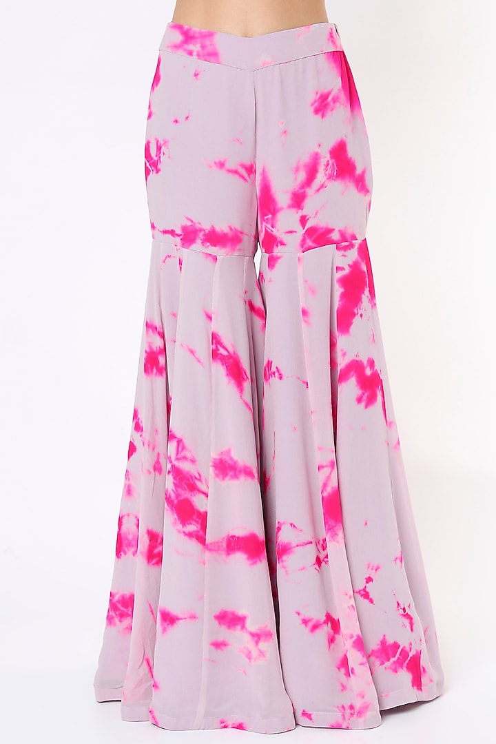 Mauve Printed Gharara Set by Akanksha Gajria at Pernia's Pop Up Shop