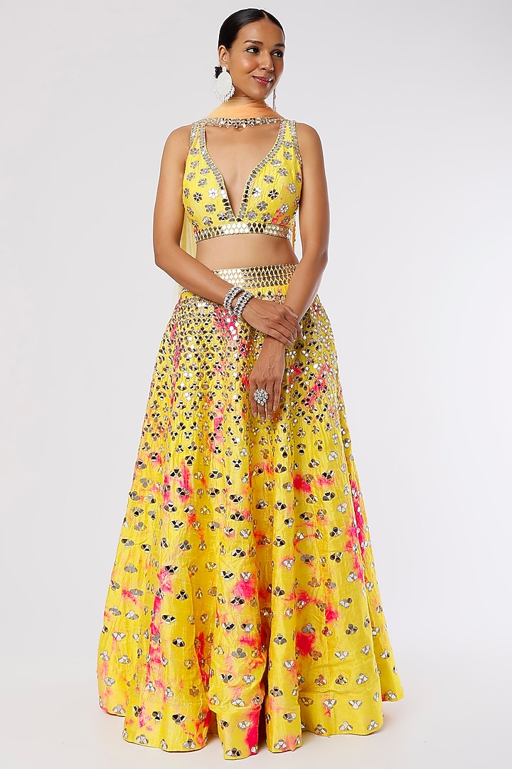 Yellow Raw Silk Embellished Bridal Lehenga Set by Akanksha Gajria at Pernia's Pop Up Shop