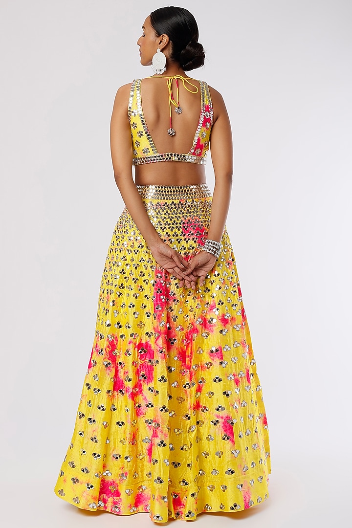 Yellow Raw Silk Embellished Bridal Lehenga Set by Akanksha Gajria at Pernia's Pop Up Shop