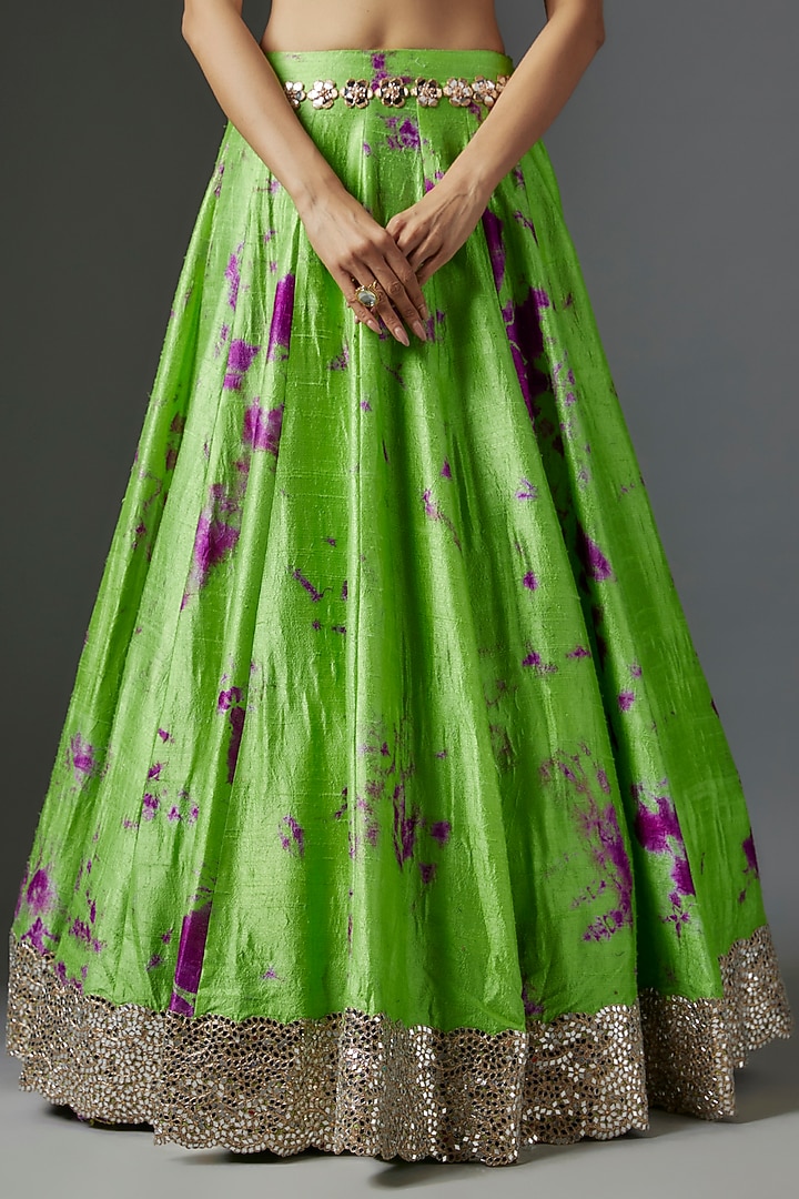 Green Raw Silk Tie-Dye Bridal Lehenga Set by Akanksha Gajria at Pernia's Pop Up Shop