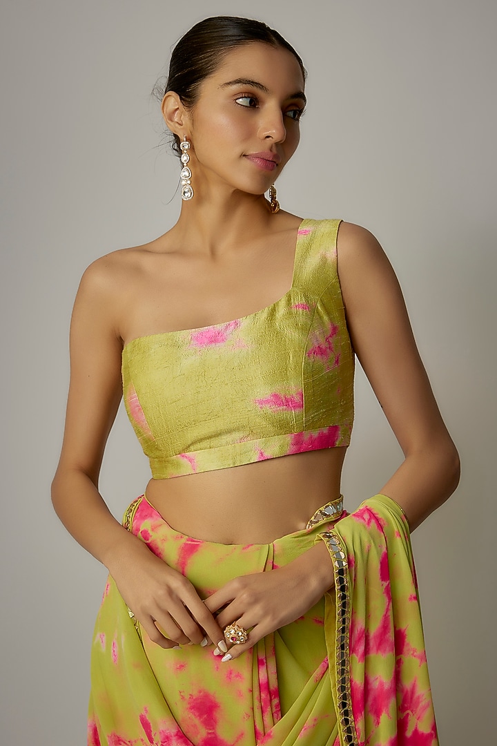 Yellow & Pink Georgette Hand Tie-Dyed Wedding Saree Set
by Akanksha Gajria at Pernia's Pop Up Shop