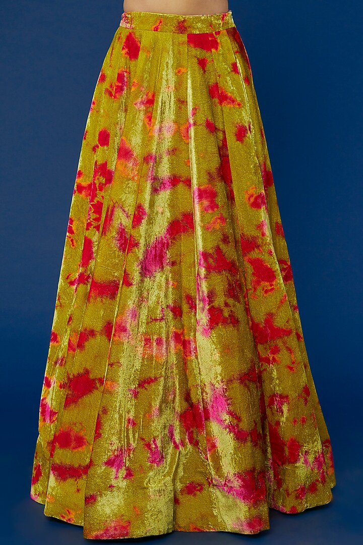 Mehendi Green Tie-Dyed Wedding Lehenga Set by Akanksha Gajria at Pernia's Pop Up Shop