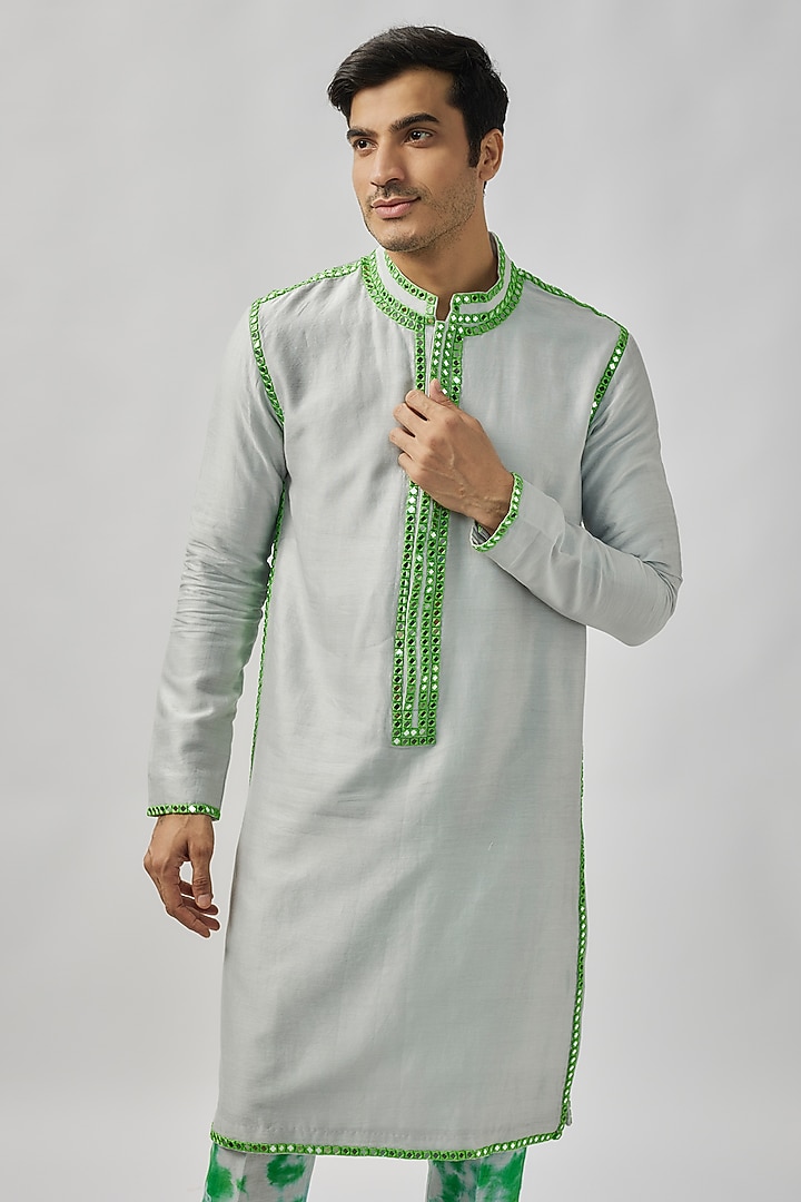 Grey Raw Silk Thread & Mirror Work Kurta Set by Akanksha Gajria Men at Pernia's Pop Up Shop