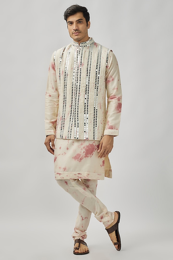 Ivory Raw Silk Mirror Work Tie-Dye Bundi Jacket Set by Akanksha Gajria Men