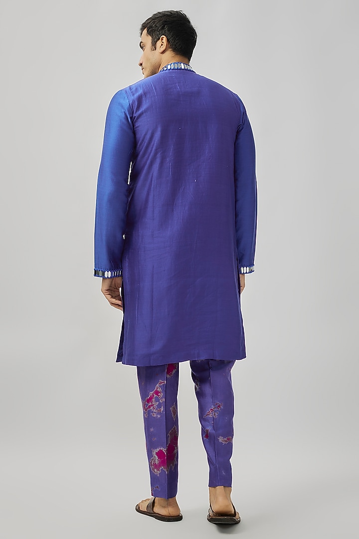 Navy Blue Raw Silk Mirror Work Kurta Set by Akanksha Gajria Men at Pernia's Pop Up Shop