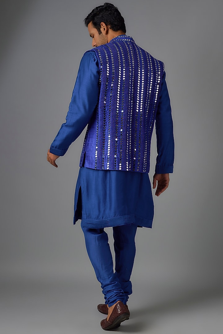 Navy Blue Raw Silk Mirror Embridered Bundi Jacket Set by Akanksha Gajria Men at Pernia's Pop Up Shop