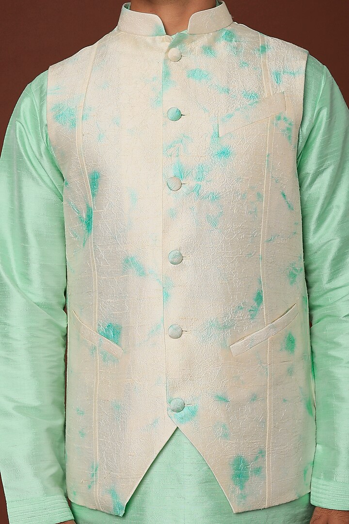 Mint Raw Silk Kurta Set With Bundi Jacket by Akanksha Gajria Men at Pernia's Pop Up Shop