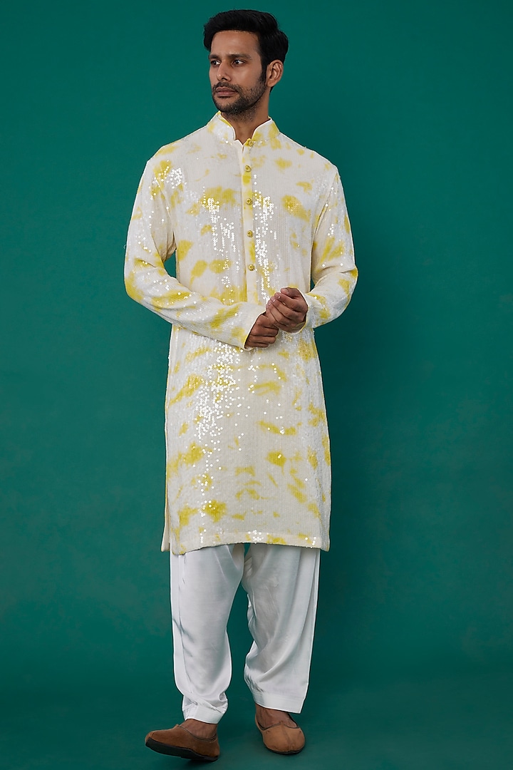 White Tie-Dye Kurta Set by Akanksha Gajria Men