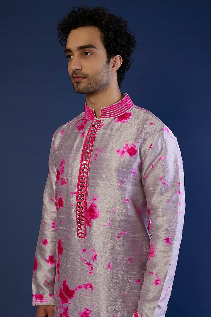 Lilac & Pink Tie-Dye Kurta Set by Akanksha Gajria Men at Pernia's Pop Up Shop