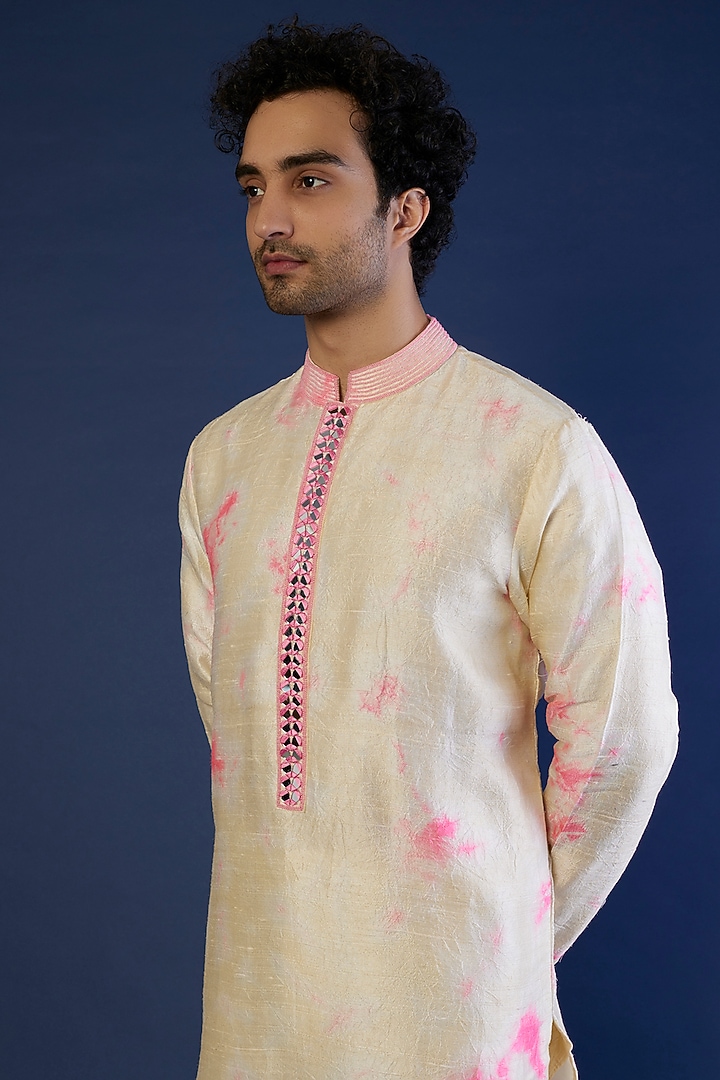 Ivory & Pink Raw Silk Printed & Mirror by Akanksha Gajria Men at Pernia's Pop Up Shop