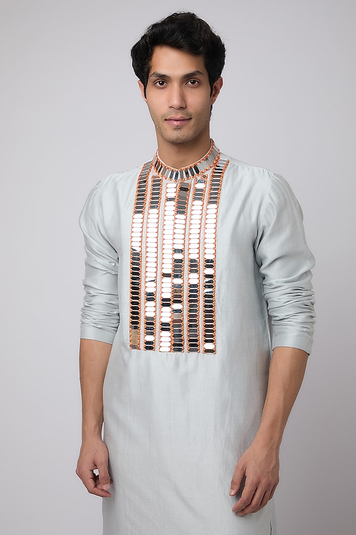 Grey Silk Mirror Embroidered Kurta Set by Akanksha Gajria Men at Pernia's Pop Up Shop