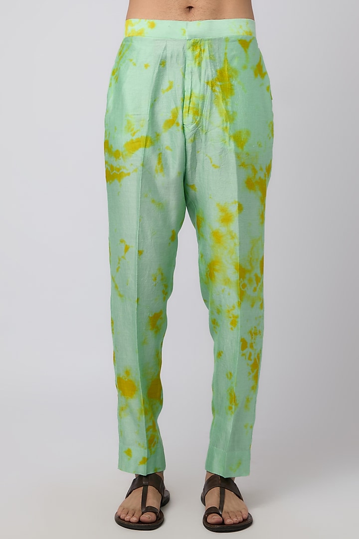 Light Teal Silk Mirror Embroidered Kurta Set by Akanksha Gajria Men at Pernia's Pop Up Shop