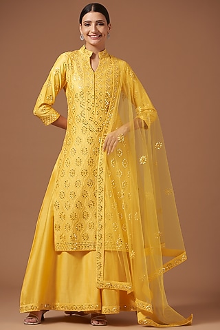 Yellow Chanderi Embroidered Kurta Set by AKSHAT JAIN