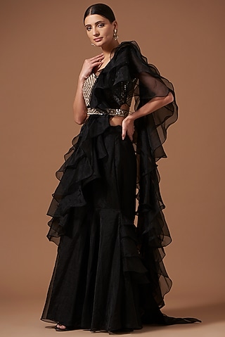 Black Chanderi Draped Saree Set by AKSHAT JAIN