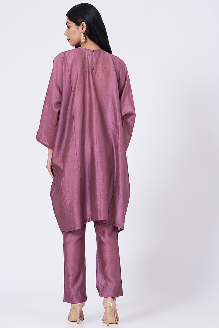 Purple Zardosi Embroidered Kurta Set by Amrita KM at Pernia's Pop Up Shop