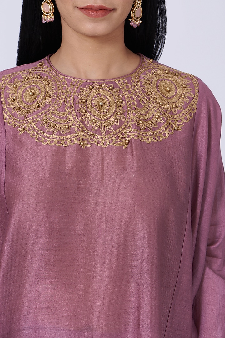 Purple Zardosi Embroidered Kurta Set by Amrita KM at Pernia's Pop Up Shop