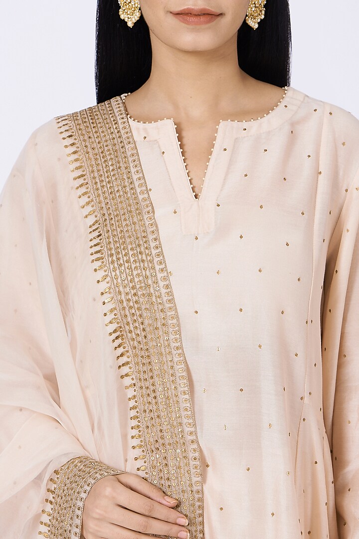 Peach Sequins & Zardosi Embroidered Kurta Set by Amrita KM at Pernia's Pop Up Shop