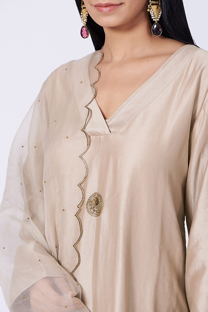 Gold Hand Embroidered Scalloped Kurta Set by Amrita KM at Pernia's Pop Up Shop