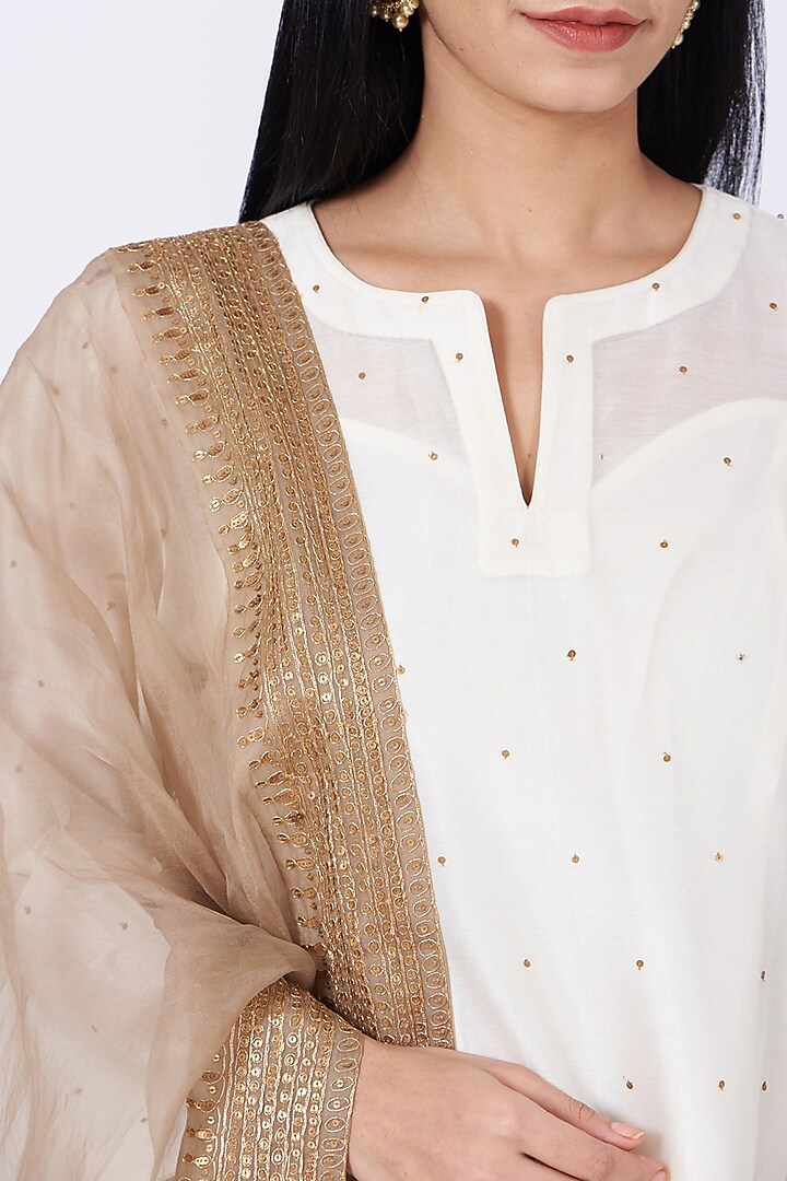 Off-White Sequins & Zardosi Embroidered Kurta Set by Amrita KM at Pernia's Pop Up Shop