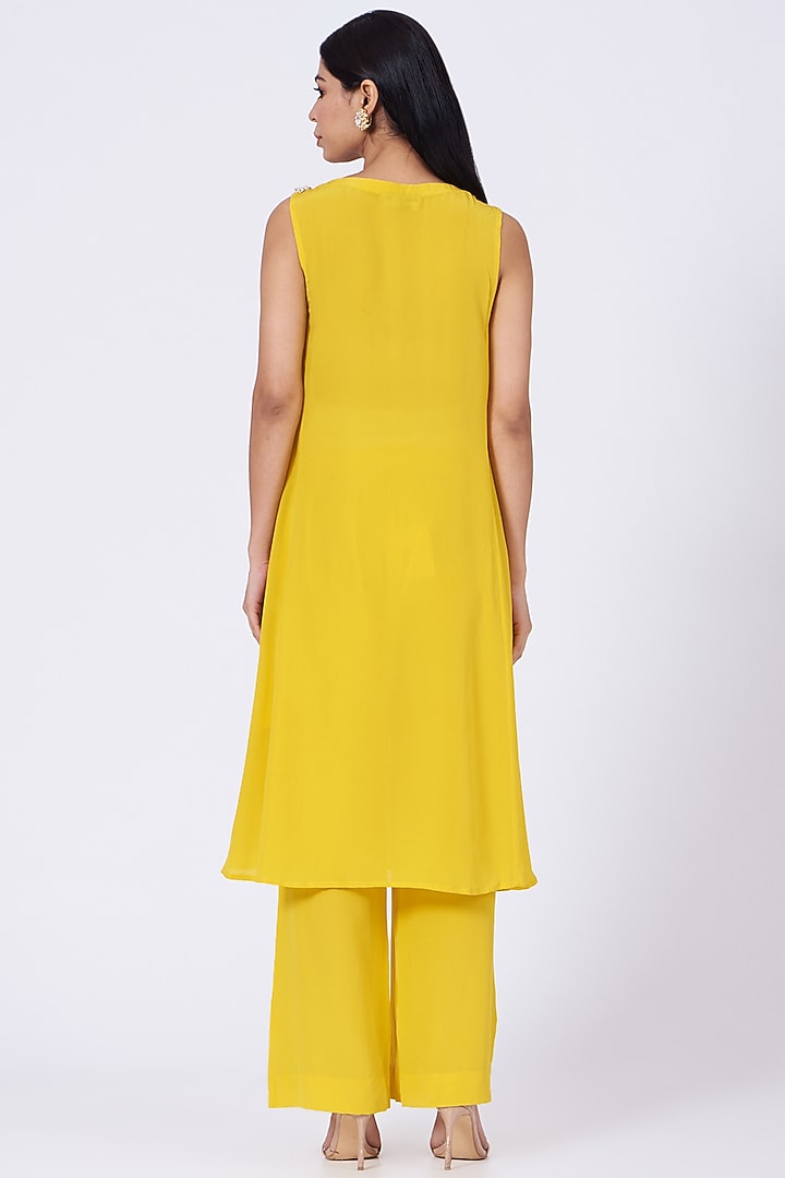 Yellow Embellished Tunic Set by Amrita KM at Pernia's Pop Up Shop