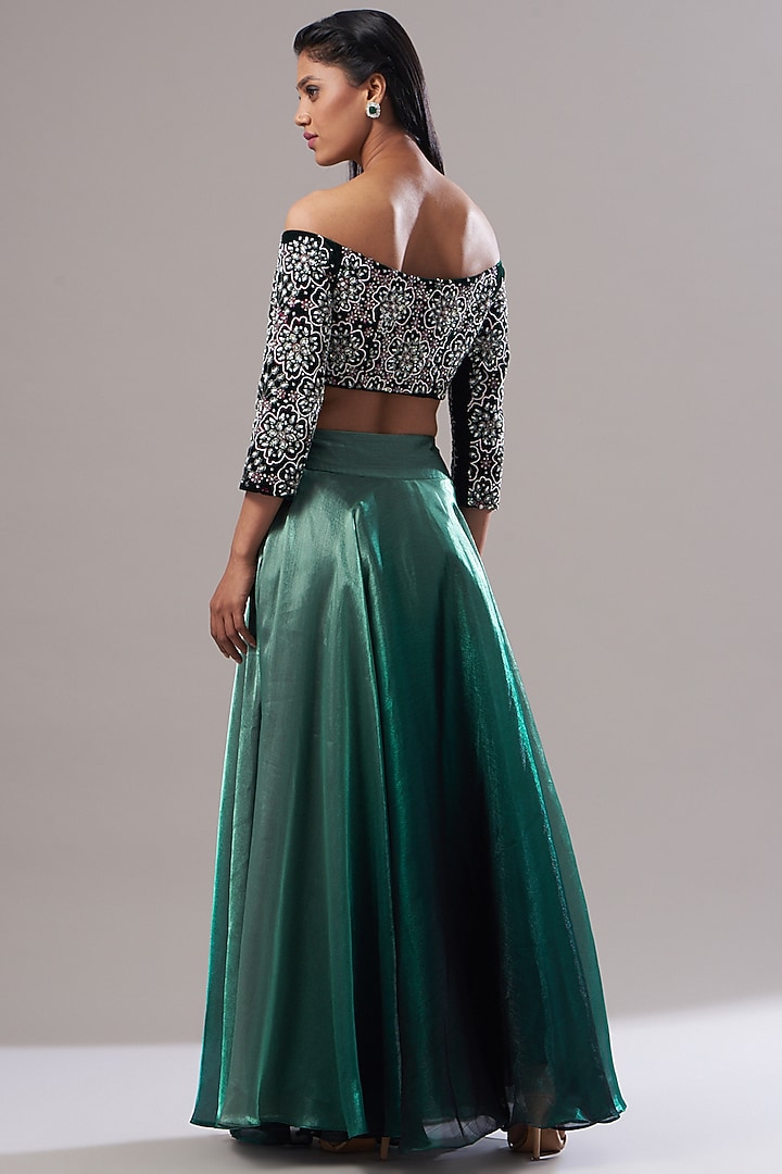 Emerald Green Organza Wedding Lehenga Set by Akanksha Mago at Pernia's Pop Up Shop