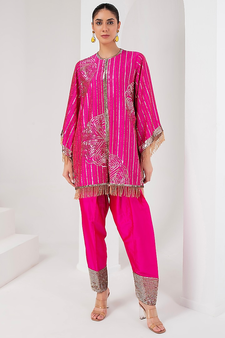 Fuchsia Pink Taffeta Silk Hand Embellished Kurta Set by AKARA at Pernia's Pop Up Shop