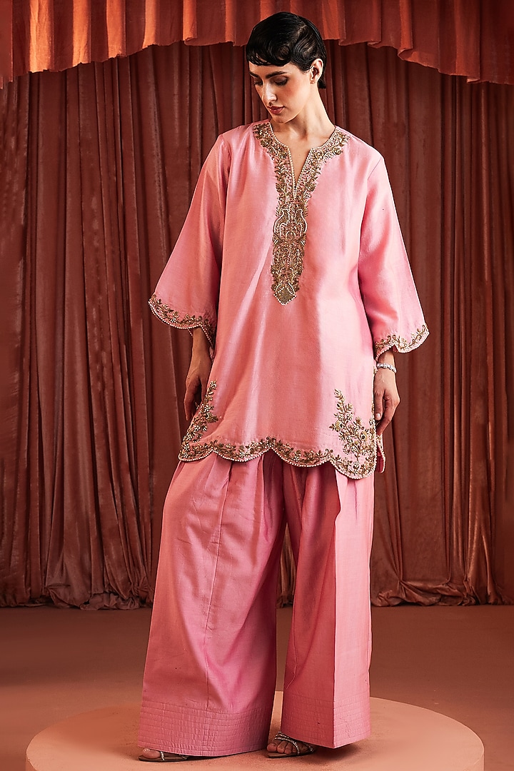 Blush Pink Chanderi Silk Handwork Kurta Set by AKARA at Pernia's Pop Up Shop