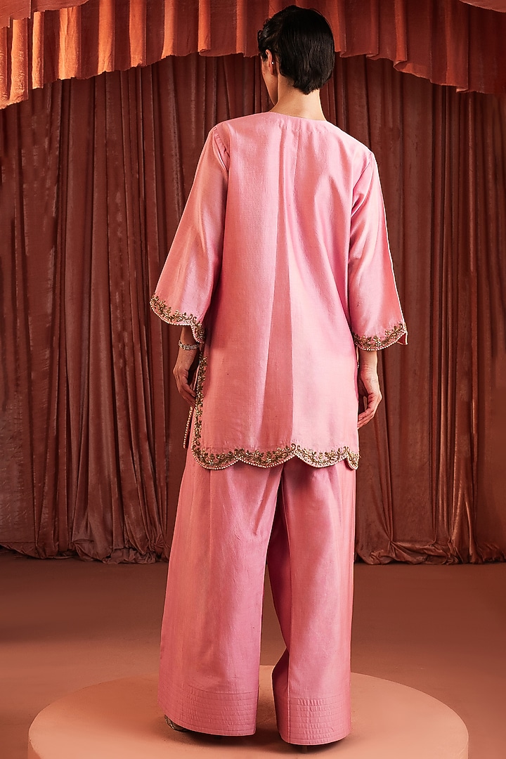 Blush Pink Chanderi Silk Handwork Kurta Set by AKARA at Pernia's Pop Up Shop