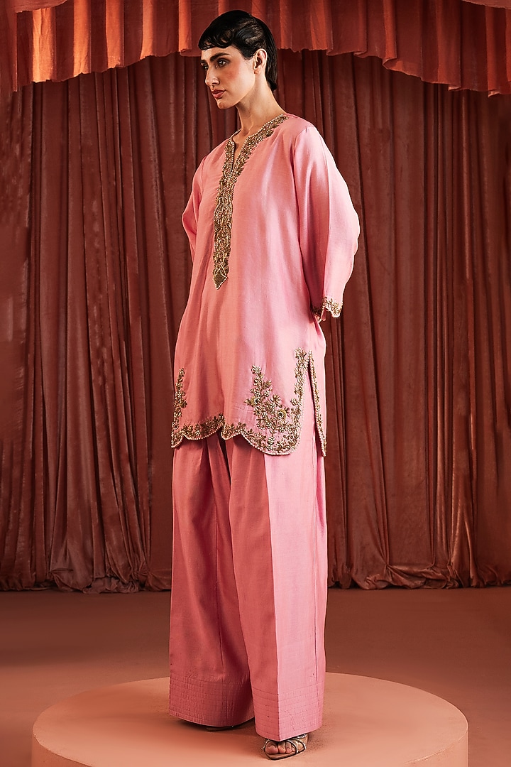 Blush Pink Chanderi Silk Handwork Kurta Set by AKARA at Pernia's Pop Up Shop